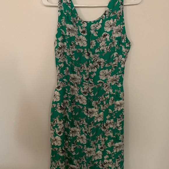 Green floral dress size large - Picture 3 of 4